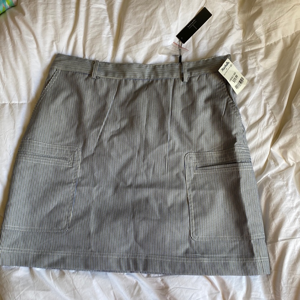NWT tahari skirt